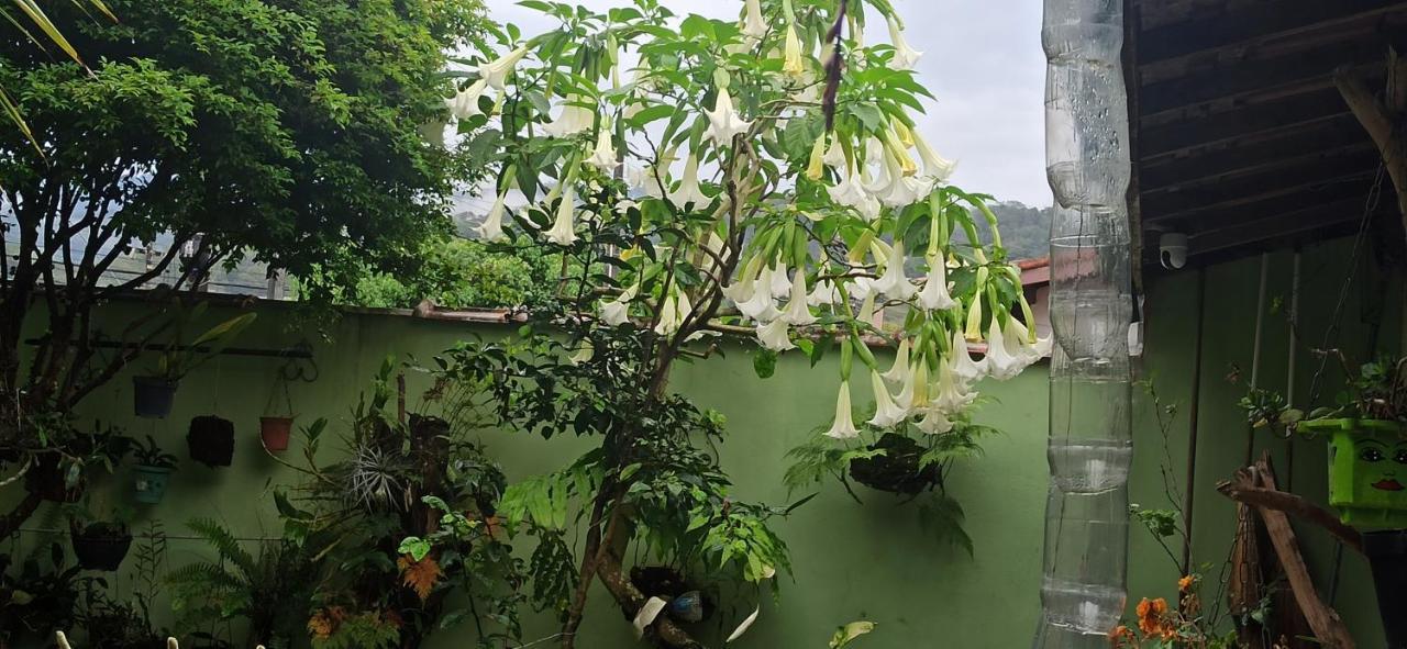 Espaco Aconchego Com Ar-Condicionado E Amplo Jardim Villa Caraguatatuba Eksteriør billede